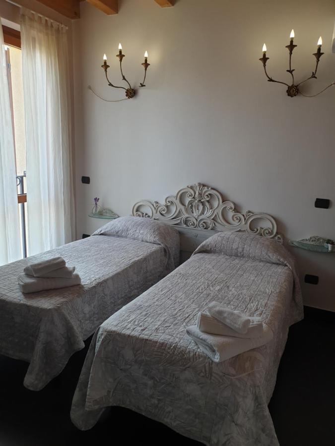 טוראטה B&B Il Rustico מראה חיצוני תמונה